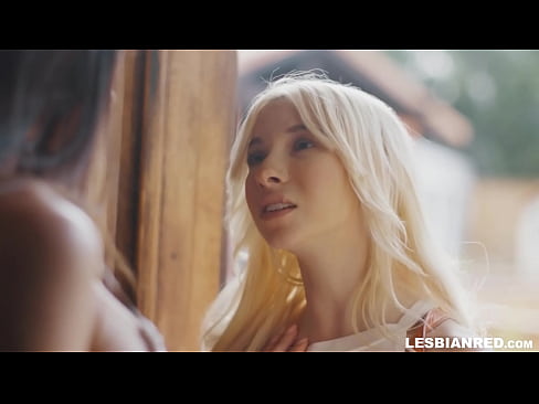 ❤️ 女孩几个月后回家，最后吃了她继母的阴部 Fucking❌️❤